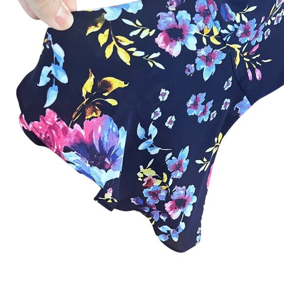 Counterparts Navy Floral Blouse - Picture 4 of 4